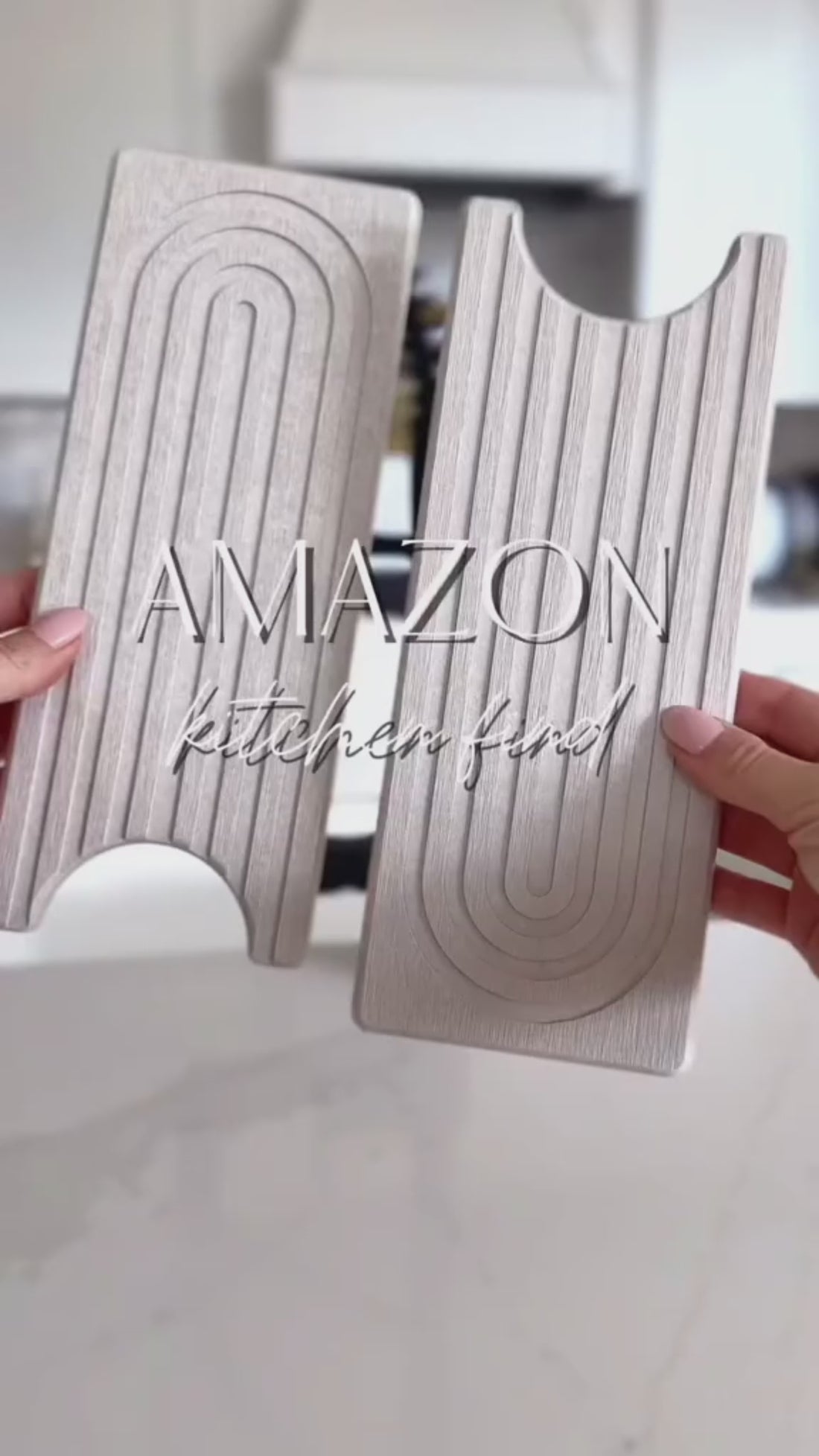 Marbelle faucet mat in use
